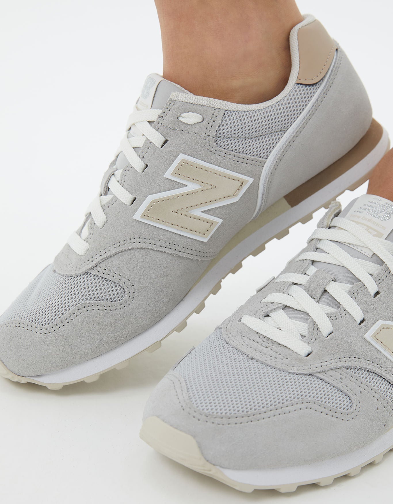 Tênis New Balance 373